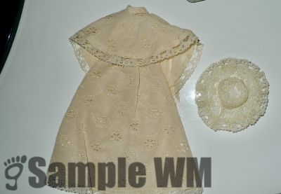 Petra beige Kleid mit Hut
30
